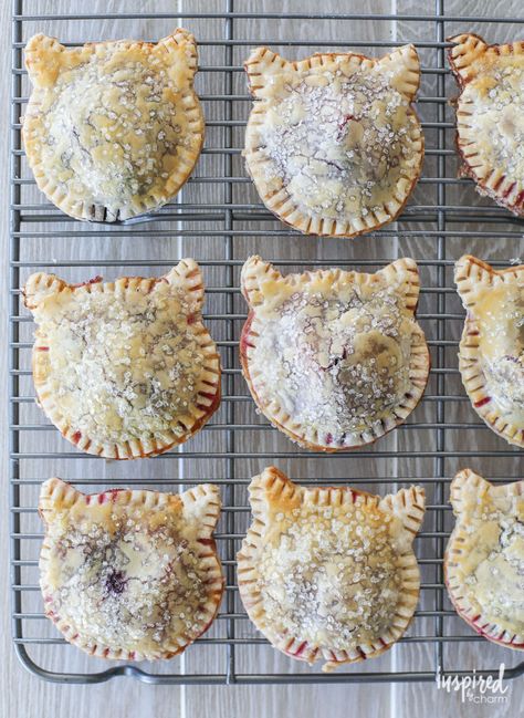 Berry Hand Pies, Unique Pie Recipes, Cottagecore Baking, Kitchen Witch Recipes, Unique Pies, Hand Pie Recipes, Hand Pie, How To Make Biscuits, Food Shapes