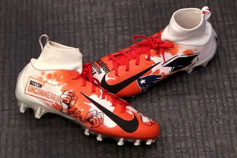 Nfl Cleats, Custom Football Cleats, Custom Cleats, Football Dress, The Chiefs, Football Teams, Custom Football, Football Field, Football Cleats