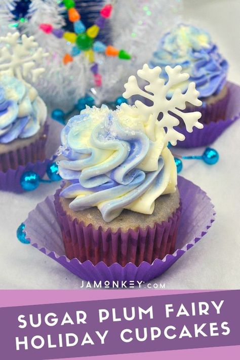 Sugar Plum Fairy Holiday Cupcakes Nutcracker Desserts, Nutcracker Cupcakes, Fairy Event, Christmas Cupcakes Ideas, Snowflake Recipes, Cupcake Desserts, Easy Christmas Cupcakes, Nutcracker Party, Christmas Cupcakes Recipes