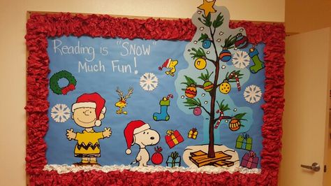 My Charlie Brown Christmas Board Peanuts Christmas Bulletin Board, Snoopy Christmas Bulletin Board Ideas, Snoopy Christmas Bulletin Boards, Charlie Brown Christmas Bulletin Board, Peanuts Decorations, Christmas Bulletin Board Decorations, Charlie Brown Christmas Decorations, Snoopy Classroom, 10 Days Of Christmas