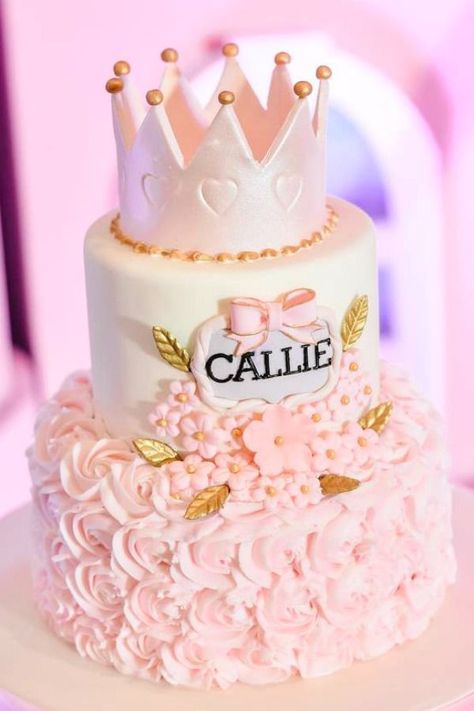 Disney Princess Birthday Cake, Princess Theme Cake, Disney Princess Birthday Cakes, Girls First Birthday Cake, Princess Birthday Party Ideas, 1st Birthday Princess, Princess First Birthday, Princess Birthday Party Decorations, Magical Princess