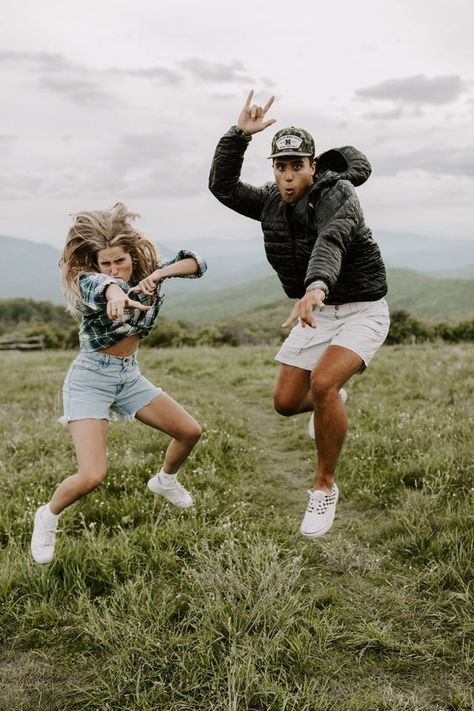 Friend Couple, Max Patch, Best Friend Couples, Boy Best Friend Pictures, Guy Best Friend, Couple Goal, Best Friend Photoshoot, Couple Goals Teenagers, Boy Best Friend