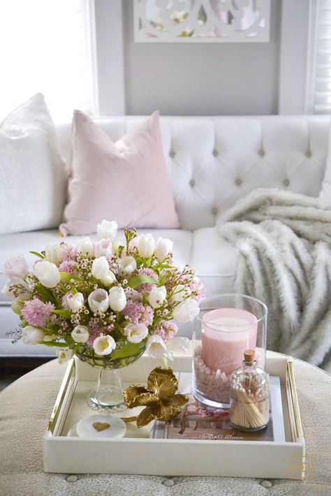 Spring Living Room Decor, Spring Living Room, Spring Interiors, Feminine Decor, Table Decor Living Room, Pink Home Decor, My Funny Valentine, Home Decor Living Room, Pink Decor