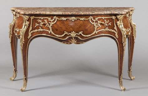 محمد علي, Baroque Furniture, Entrance Table, Antique French Furniture, Furniture Classic, Parquetry, Beautiful Dining Rooms, Furniture Finishes, French Furniture