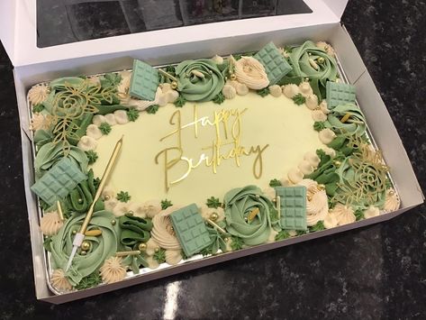 Sage Green Sheet Cake, Green Sheet Cake, Square Birthday Cake, Gold Cake Decorations, Square Cake Design, Jordan Cake, Pastel Rectangular, Green Birthday Cakes, Sheet Cake Designs