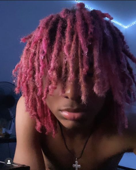 Pink Dreadlocks Men, 2 Tone Color Dreads Men, Pink And Black Dreads Men, Hair Color Ideas Dreads Men, Black Guy With Pink Hair, Dreds Locs Men Dyed, Dreds Locs Man, Dread Hair Color Ideas, Pink Locs Men