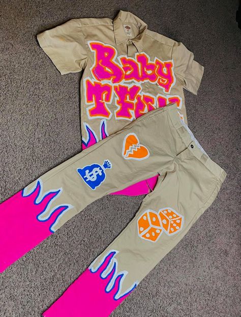 Dickie Custom Outfits, Dickies Freaknik Outfit, Dickies Outfits Women Custom, Customized Dickie Outfit, Spray Painted Outfits, Birthday Outfit Custom, Custom Dickie Outfits Birthday, Customized Dickie Suit, Custom Dickie Outfits