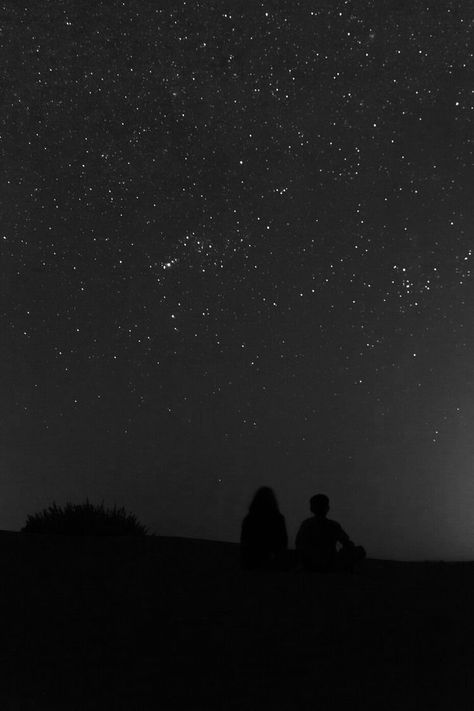 Stars Couple Aesthetic, People Stargazing, End Aesthetic, I Know The End, Book Cover Artwork, Wallpaper Iphone Disney Princess, Photos Aesthetic, Pahlawan Marvel, Aesthetic Nature