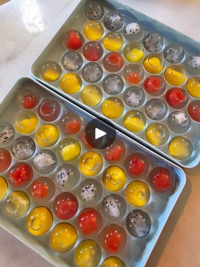 Jelly Fruit Balls, Jelly Balls Recipe, Fruit Balls, Jelly Fruit, How To Make Jelly, Filipino Dessert, Filipino Desserts, Ice Ball, Fruit Jelly