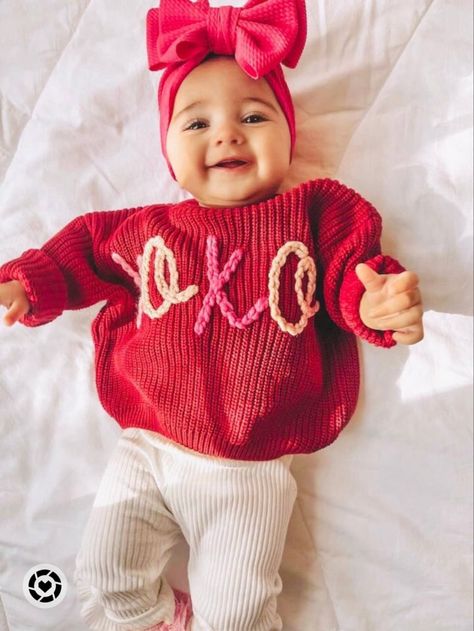 Chunky Yarn Sweater, Baby Valentines Outfit, Valentine Sweater, Name Sweater, Oversized Sweater Outfit, Romper Designs, Valentines Day Baby, Toddler Valentines, Yarn Sweater