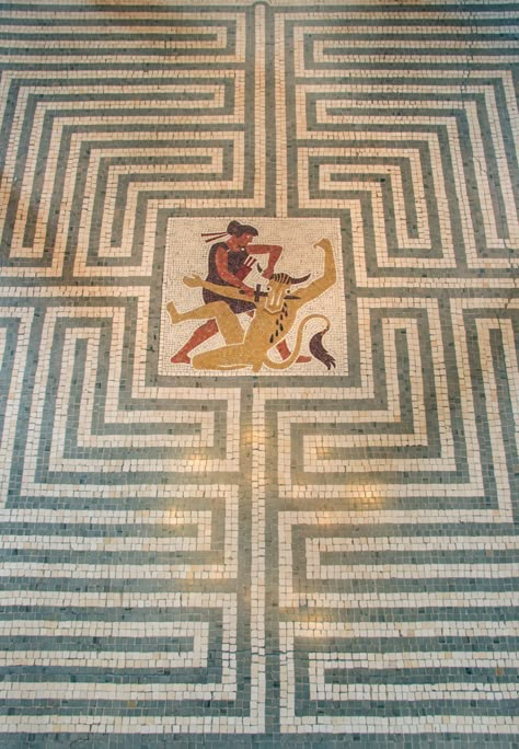 Ancient Greek Interior, Greek Mosaic Art, Greek Furniture, Greek Mosaic, Greek Interior, Greek Interior Design, Villa Kerylos, Greek Villa, Greek Decor