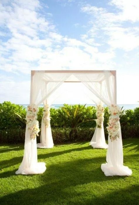 Soft Wedding Canopy Outdoor, Honolulu Wedding, Wedding Setup, Decoration Evenementielle, Wedding Canopy, Gazebo Wedding, Boda Mexicana, Wedding Set Up, Hawaiian Wedding