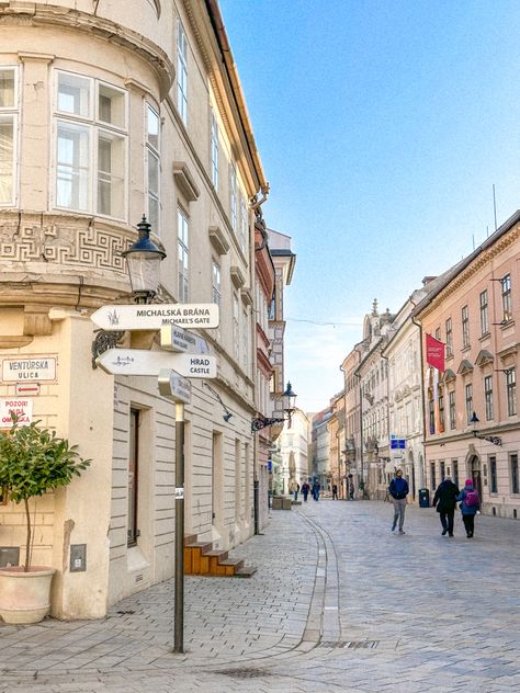 Bratislava Aesthetic, Inter Railing, Limestone House, Bratislava Slovakia, Fun Places To Go, Europe Summer, City Trip, Bratislava, City Aesthetic