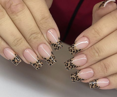 Trendy Nail Extensions, Blonde Glamour, Trending Nail Designs, Zebra Print Nails, Cheetah Print Nails, Lavish Lifestyle, Band Nails, Leopard Print Nails, Grunge Nails