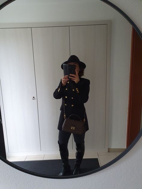 Louis Vuitton Croisette, Damier Ebene, Lv Bag, Slim Waist, Black Outfit, Canvas Bag, Louis Vuitton, Mirror Selfie, Street Style