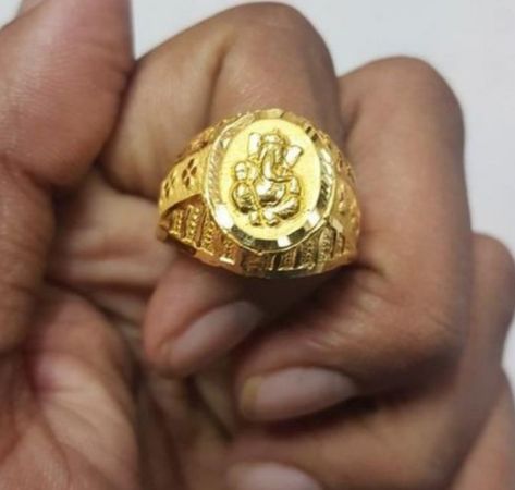 10 Gram Gold Ring For Men, Mens Gold Diamond Rings, Big Earrings Gold, Gents Rings, Gold Ring For Men, Narasimha Swamy, Antique Necklace Gold, Ganesha Elephant, Ayurvedic Recipes