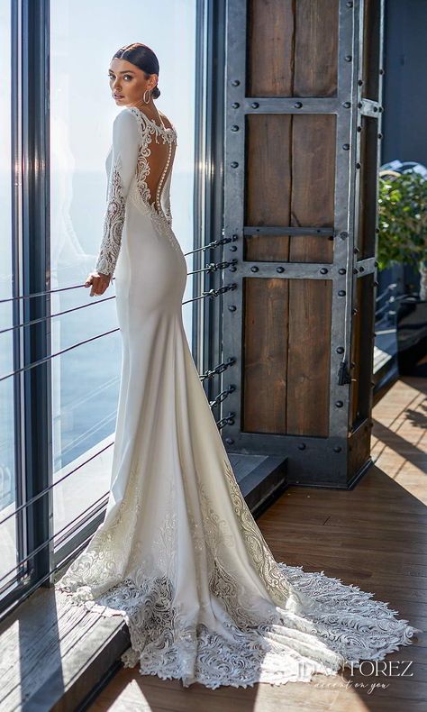 Simple Long Sleeve Wedding Dress Classy, Zinnias Wedding, Classic Wedding Dress Long Sleeve, Long Sleeve Backless Wedding Dress, Classy Elegant Wedding Dress, Wedding Dress High Neck, Wedding Dresses High Neck, Lace Long Sleeve Wedding Dress, Elegant Long Sleeve Wedding Dresses