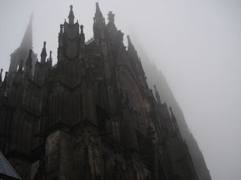 Cathedral in Koln, we were heading back to catch our train and the fog was just perfect. Goth Architecture, Out Of The Dark, Gothic Church, Gothic Aesthetic, Images Esthétiques, Dark Academia Aesthetic, The Fog, Gothic Architecture, Dracula