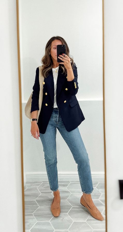 Outfits Roundup - Spring Edition - Lilly Style Blue Spring Outfits Women, Navy Blue Bag Outfit, Military Blazer Outfit, Style Navy Blazer, Navy Blue Blazer Outfit Women, Navy Blazer Outfit Women, Navy Blue Blazer Outfit, Madewell Wide Leg Jeans, Navy Blazer Outfits