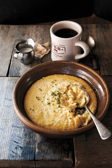 Chef John Currence's ultimate one-dish breakfast Garlic Cheese Grits Recipe, Garlic Grits, Garlic Cheese Grits, Breakfast Grits, Grits Recipes, Big Bad Breakfast, Cheese Grits Recipe, Grits Breakfast, Breakfast Egg Bake