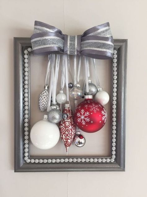 Christmas Decorations On A Budget, Julkransar Diy, Easy Diy Christmas Decorations, Decorations On A Budget, Door Diy, Wreaths Ideas, Easy Christmas Decorations, Christmas Decorations Diy Outdoor, Tutorials Diy