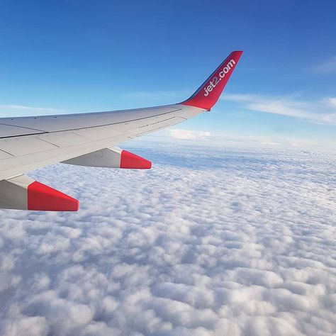 Jet 2 Holidays, Jet2 Holidays, Airplane Wallpaper, Holiday 2024, 2024 Vision, Dream Job, Travel Life, Nice Day, Pretty Pictures