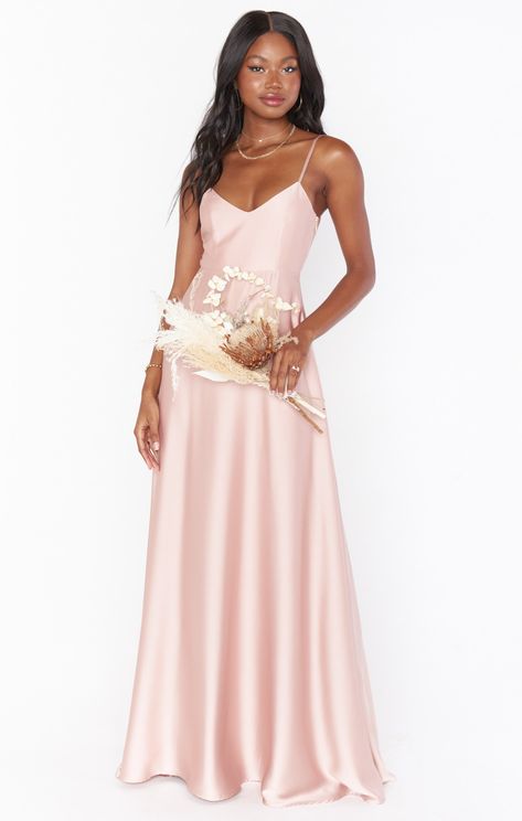 I dont care about the flowers but this is the fabric/color of one of the bridesmaid dresses Champagne Pink Bridesmaid Dress, Mumu Bridesmaid Dresses, Dress Rose Gold, How Many Bridesmaids, Empire Maxi Dress, Blush Bridesmaids, Ruffle Wrap Dress, Dress Champagne, Mumu Dress