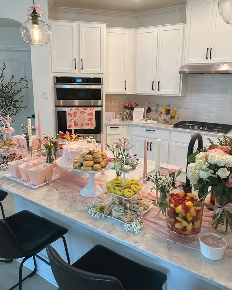 had the sweetest bridal shower brunch over the weekend 👰🏻‍♀️💐💍🎀🥂🍾 my mom and aunt really helped bring my Pinterest board to life and it turned out so beautifully! I linked everything over on my Bridal Shower highlight💞 Coffee cart: @lunaespressocart Cake: @bellaabakesss Dress: @lpa Bow heels: @jewelbadgleymischka Bride sweats: @sixstories #2024bride #bridalshowerideas #coquette #bridalshower #bridevibes #bridalinspiration #bridalshowerfun #bridegoals #bridalshowertheme #bridalstyle #bri... Brunch And Bouquets Party, Bridal Shower High Tea Ideas, Bridesmaid Proposal Brunch Decorations, Bridal Shower Inspo Brunch, Bach Party Food, House Bridal Shower Ideas, Brunch Spread Table, Pink Brunch Decor, Bridal Proposal Brunch