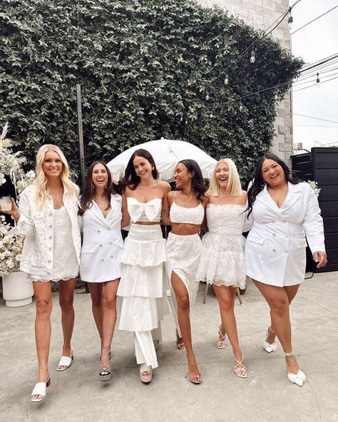 Show Me Your Mumu on Instagram: "Celebrating the launch of Mumu X @fashionpass today with our favorite gals✨🤍🥂" White Bachelorette Party Outfit, White Bachelorette, Party Dress Codes, Mumu Wedding, Bachelorette Party Dress, Awesome Bachelorette Party, Dress Code Wedding, Bachelorette Party Outfit, Top With Bow