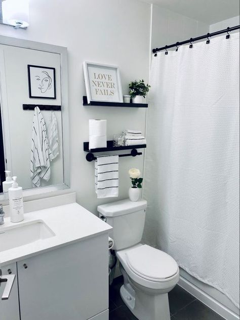 Black And White Spa Bathroom, Hollywood Glam Bathroom, Restroom Ideas, Glam Bathroom, Black Bathroom Decor, Toilet Room Decor, Washroom Decor, Small Bathroom Renovations, White Bathroom Decor