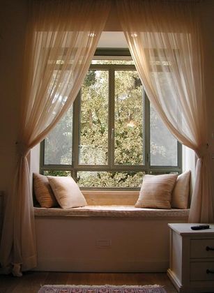 Window Seat Curtains, Bedroom Window Seat, Master Suite Bedroom, Design Ložnic, Bay Window Seat, Window Seat Design, Window Nook, Seating Ideas, Bedroom Seating