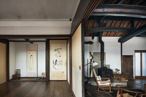 Japan’s Traditional ‘Minka’ Homes Gain a New Following - WSJ Traditional Japanese Design, Cultural Artifact, Japanese Room, Japanese Architecture, Mass Market, Japanese Design, Wall Street Journal, Sliding Door, Traditional Japanese