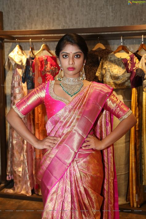 Shrita @ Creative Handloom Sarees Exhibition at Mughda Art Studio - HD Gallery Pink Pattu Saree, Pattu Saree Blouse Designs, Wedding Saree Collection, Silk Saree Blouse Designs, Trendy Blouse, God Shiva, Silk Saree Blouse, Green Saree, Trendy Blouses