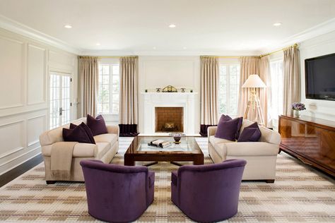 20 Perfect Purple and Gold Living Rooms | Home Design Lover Purple Living Room Ideas, Purple Palace, Livng Room, Living Room New York, Purple Living Room, Luxury Living Room Decor, Gold Living, Gold Living Room, Beige Living Rooms