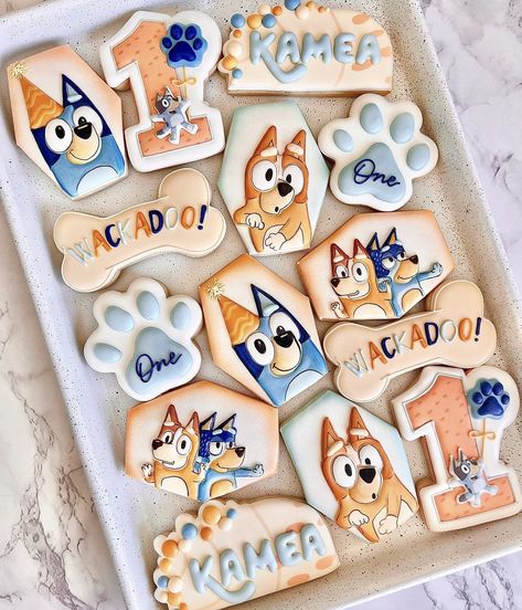 Bluey Cookie, Bluey Cookies, 4de Verjaardag, Joy Of Baking, 2nd Birthday Party For Boys, Birthday Party Treats, Second Birthday Ideas, 1st Birthday Party Themes, 2nd Birthday Party Themes