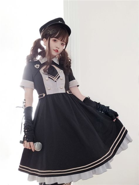 【-Yalikesi Military-】 Lolita OP Dress and Match Hat

◆ Only 20 Dresses Left >>> https://lolitawardrobe.com/yalikesi-military-lolita-op-dress-and-match-hat_p6242.html Paintballing Outfit, Rococo Fashion, Op Dress, Lolita Outfits, Quirky Fashion, Military Outfit, Japanese Street Fashion, 20's Dress, Cosplay Outfits