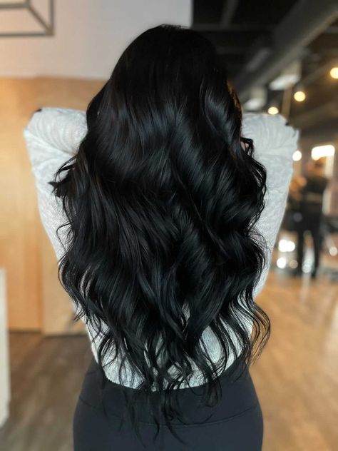 Glam Seamless, Shiny Black Hair, Dark Black Hair, Black Hair Inspiration, Hair Levels, Black Wavy Hair, Black Brown Hair, Black Hair Balayage, Dark Brunette Hair