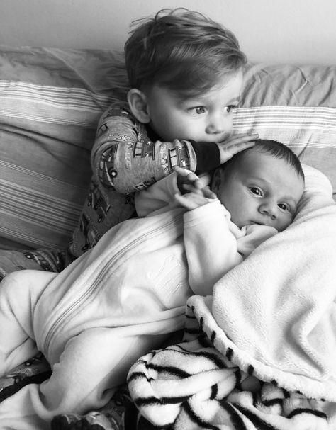 Brothers Baby Brothers, Brother Pictures, Mother Life, Annabeth Chase, Future Mom, Two Brothers, Baby Brother, Dream Lifestyle, Big Sister