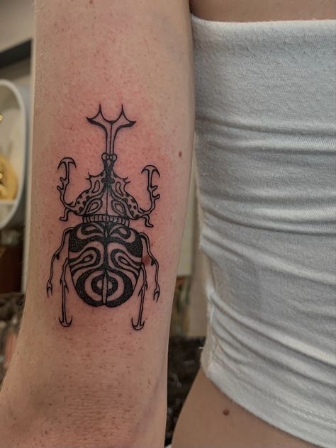 Beetle tattoo Hissing Cockroach Tattoo, Color Bug Tattoo, Traditional Style Bug Tattoo, Beatle Tattoo Design, Traditional Beetle Tattoo, Dung Beetle Tattoo, Simple Bug Tattoo, Hercules Beetle Tattoo, Egyptian Beetle Tattoo