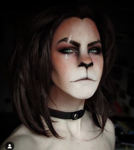 Scar Disney Makeup, Scar Costume, Scar Cosplay, Scar Ideas, Ideas For Characters, Fantasy History, Scar Makeup, Halloween Makeup Tutorials, Creative Halloween Makeup