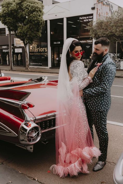 Rock N Roll Bride Magazine, Las Vegas Wedding Dresses, Vegas Wedding Dress, Las Vegas Style, Alternative Wedding Inspiration, Vegas Bride, Rock N Roll Wedding, Vegas Elopement, Vegas Style