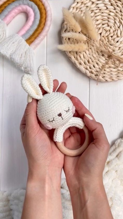 Projek Mengait, Crochet Baby Projects, Crochet Baby Gifts, Crochet Bunny Pattern, Pola Amigurumi, Bunny Crochet, Crochet Baby Toys, Crochet Animals Free Patterns, Haken Baby