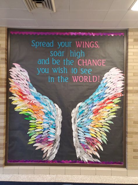 School Team Building Activities, Feather Template, College Wall Art, Group Art Projects, Office Wall Design, Collaborative Art Projects, Preschool Classroom Decor, School Wall Art, School Murals