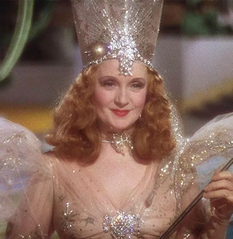 Glinda Costume, Glenda The Good Witch, Wizard Of Oz Movie, Billy Burke, Hollywood Jewelry, Billie Burke, Wizard Of Oz 1939, Oz Movie, Glinda The Good