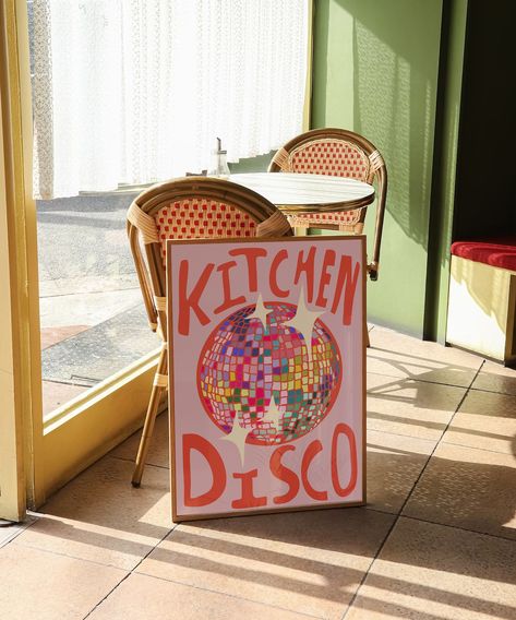 Fun Artwork Decor, Disco Kitchen Aesthetic, Kitchen Disco Ball, Disco House Aesthetic, Colourful Kitchen Decor, Kitch Christmas Decor, Disco Ball Kitchen, Kitchen Ideas Apartment Decor, Colourful Bedroom Decor