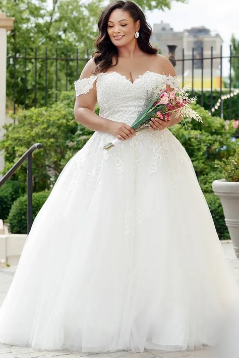 Soft tulle wedding gown