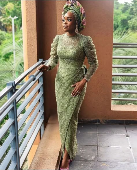 Latest Lace Gown Styles Aso Ebi, Nigerian Bridesmaid Dresses, Asoebi Dress, Nigerian Traditional Dresses, Latest Lace Styles, Owambe Styles, Nigerian Wedding Dresses Traditional, Aso Ebi Lace Styles, Latest Aso Ebi Styles