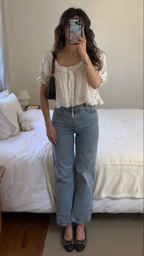 Modest Fashion Outfits Aesthetic, Cute Couqutte Outfits, Modest Summer Fashion 2024, Cute Millennial Outfits, Layering Shirts Women, Tshirt And Cardigan Outfit, Modern Princess Aesthetic Outfit Casual, Soft Summer Work Outfits, Emilie Kiser Outfit