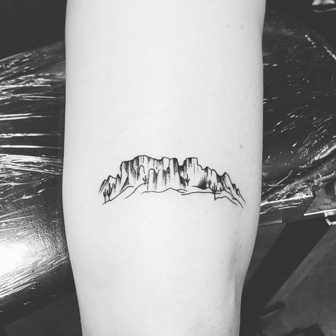 Little blackwork Superstition Mountain scene yesterday. . . . #blacktattoo #blackworktattoo #blackwork #littletattoo #smalltattoo #armtattoo #girlswithtattoos #minimalisttattoo #superstitionmountains #arizona #arizonatattoo #tattooer #tattooartist #aztattooer #aztattooartist #arizonatattooer #arizonatattooartist #diamondbodyart #andrew_tattoos @diamondbodyart Badlands Tattoo, Az Tattoo, Superstition Mountains Arizona, Desert Tattoo, Arizona Tattoo, Cowboy Tattoos, Crystal Tattoo, Superstition Mountains, Painting Tattoo