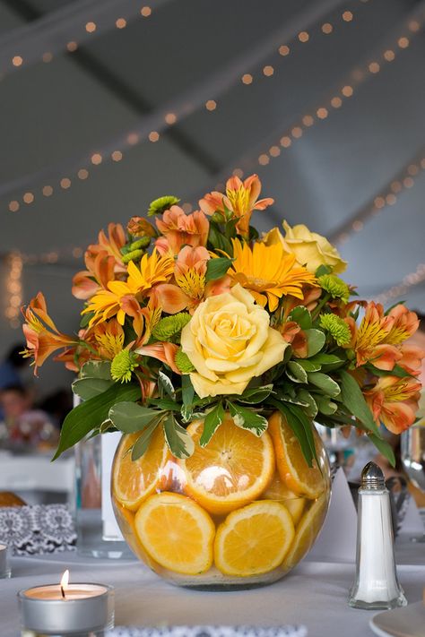 Fruit Centerpieces, Tafel Decor, Diy Arrangements, Trendy Flowers, Beautiful Centerpieces, Deco Floral, Table Arrangements, Flower Centerpieces, Floral Centerpieces